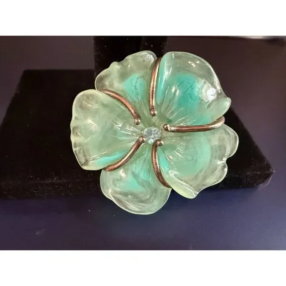 Vintage Aqua Lucite Flower Brooch – Mid-Century Costume Jewelry - Picture 2 of 3
